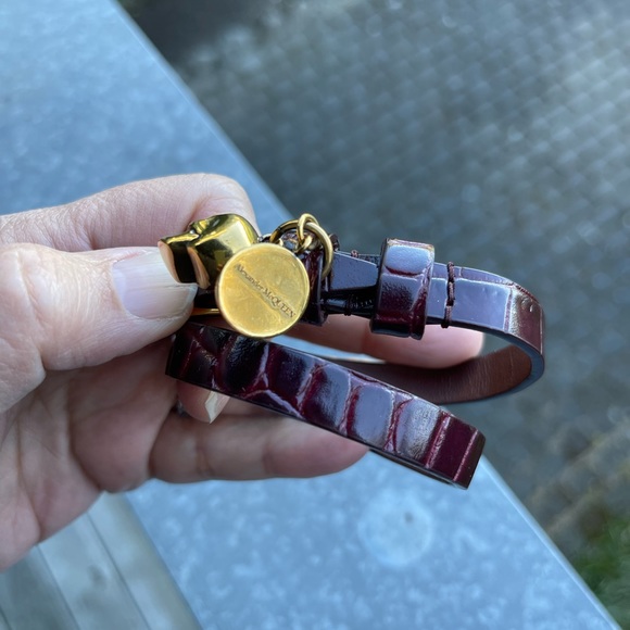 Alexander McQueen Jewelry - Alexander McQueen Skull Double Wrap Leather Bracelet Womens - Burgundy